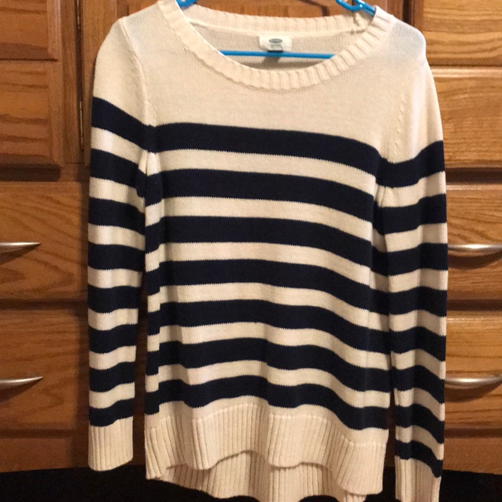 dark navy blue and white sweater